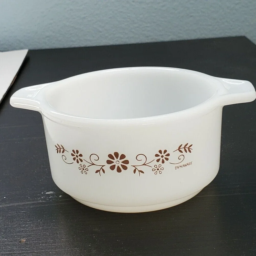 Dynaware White Brown Daisy Flowers Handled Pyr-O-rey Small Bowl MCM Vtg 6